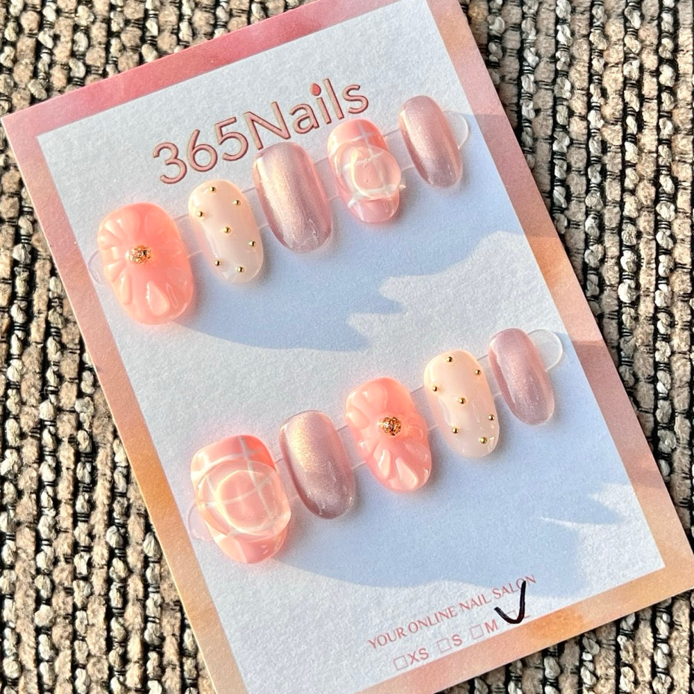 365nails: "Blush Petal Shimmer" – Unhas Postiças Ovais Curtas Feitas à Mão