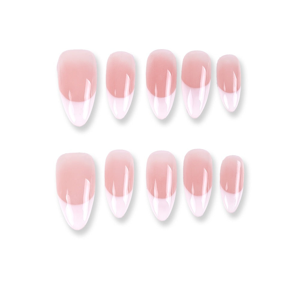 Uñas postizas almendradas francesas de media luna rosa nude de 365Nails