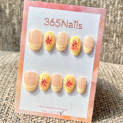 365nails: "Francesinha Lírio Limão" – Unhas Postiças Curtas Ovais com Flores em 3D