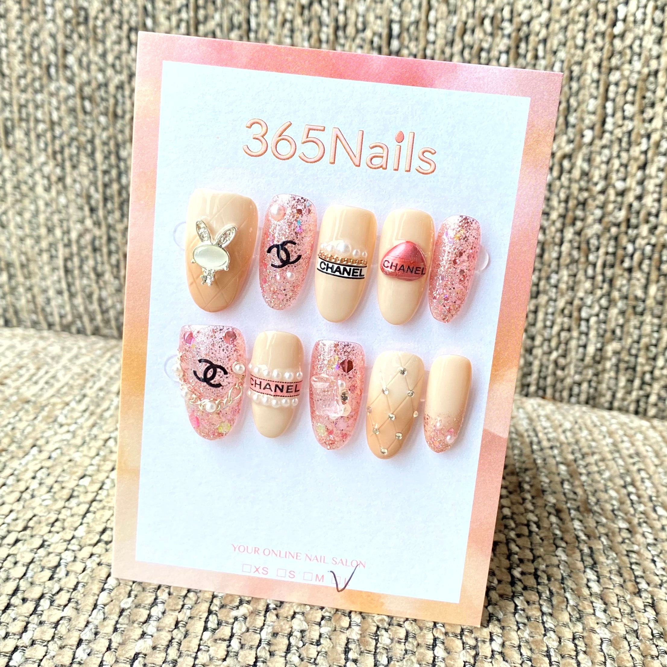 Luxury Logo 365nails: "Pink Coquette Luxury" – 3D Bunny & Pearl Chain Handmade Oval Nails