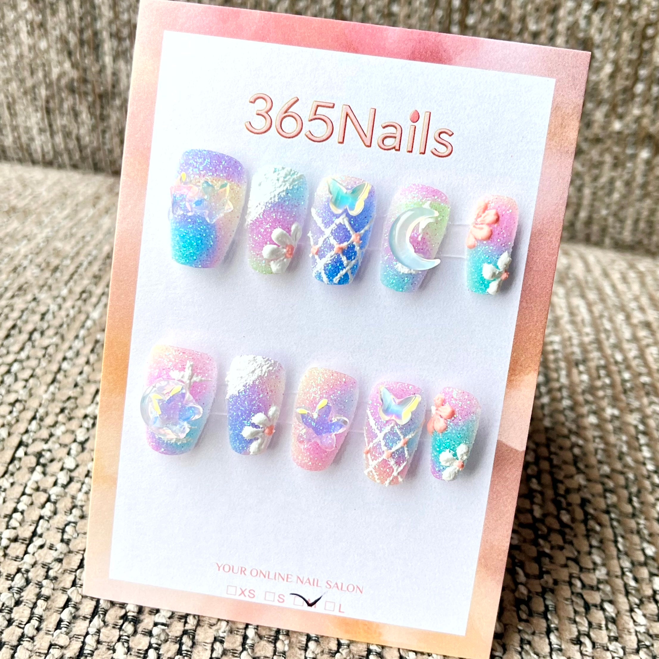 365nails: "Celestial Dreams" – 무지갯빛 3D 참 수제 코핀형 네일