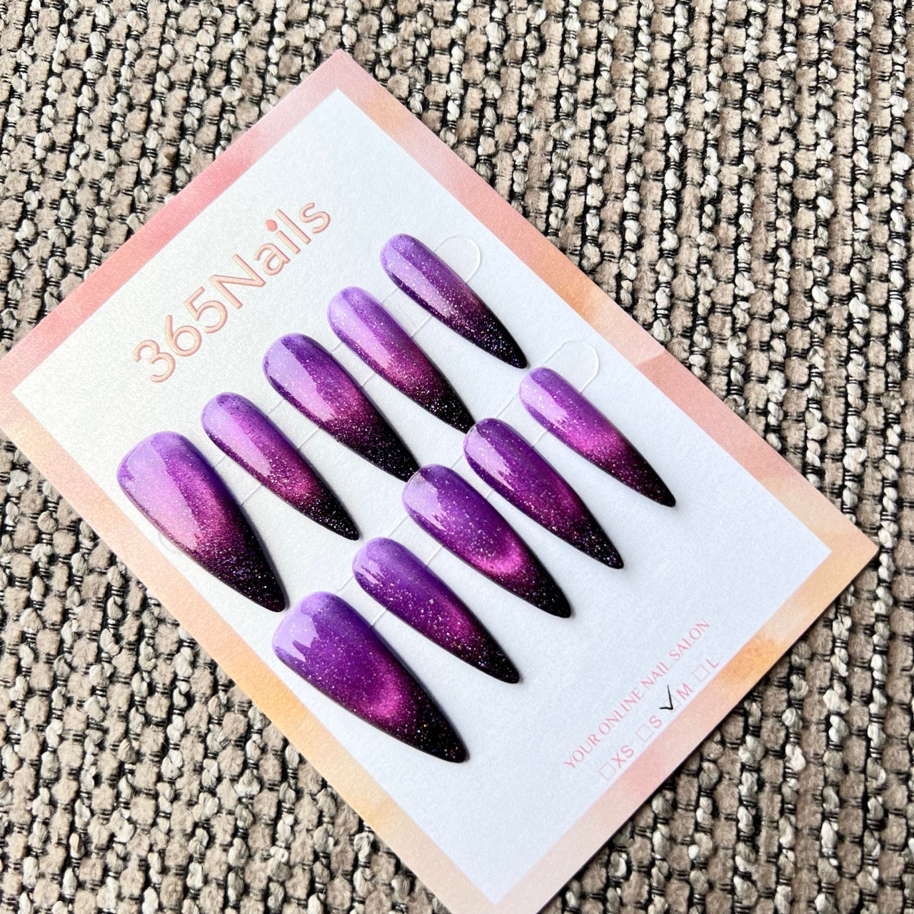 365Nails：「深紫魅力貓眼」— 手工製穿戴甲（哥德迷幻 / 酷潮風）