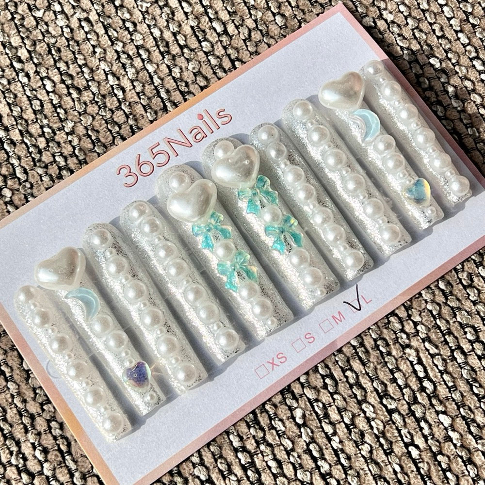 365nails: "White Pearl Heart Long" – Handmade Long Trapezoid Press-On Nails