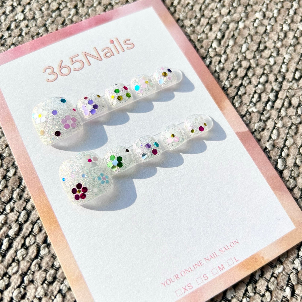 365nails: "glitter sequin floral" – handmade press-on pedicure