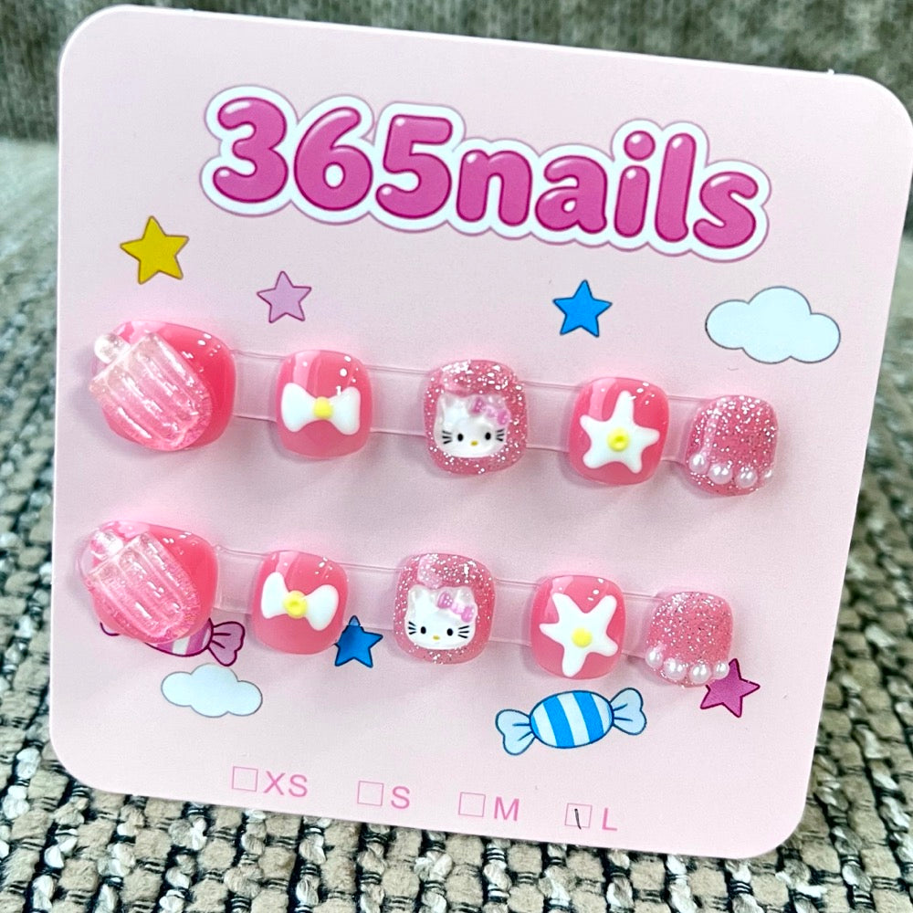365nails: "Hello Kitty Dream" – 3D Character Handmade Short Square Nails