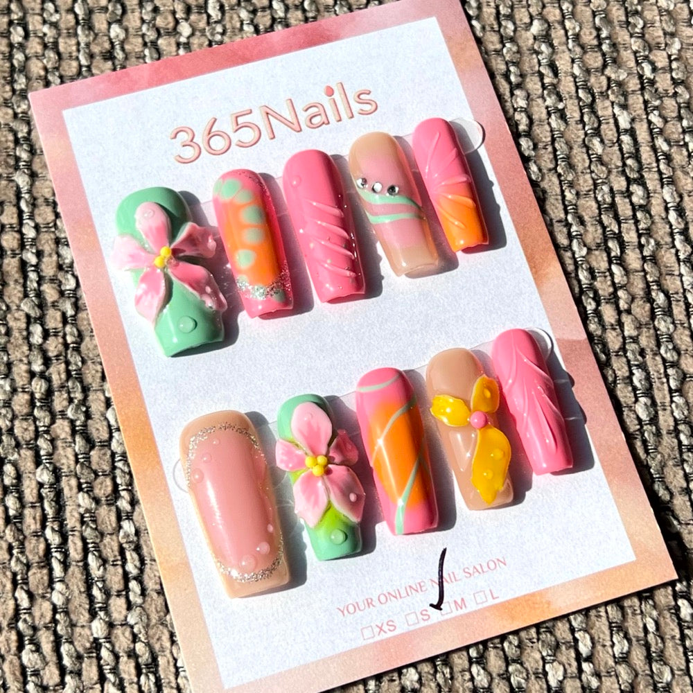 365nails: "Candy Pop" – ongles press-on fait main, forme amande, mi-long, décor floral 3D