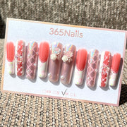 365nails: "Rêve Rosé" – ongles mi-longs faits main, forme amande, 3D fleurs et nœuds