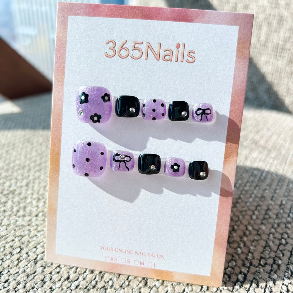 365nails: "purple black floral bow" – handmade press-on toenails / pedicure