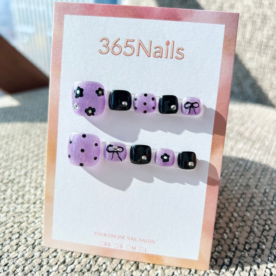 365nails: "purple black floral bow" – handmade press-on toenails / pedicure