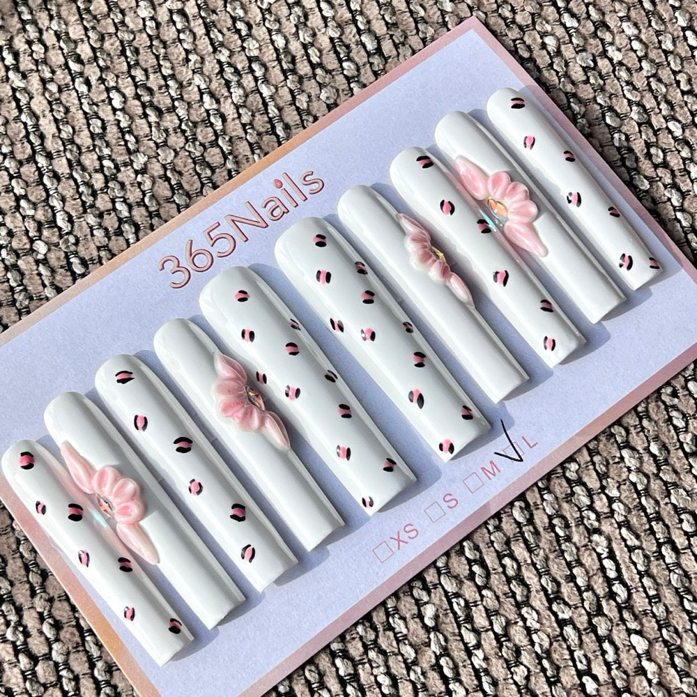 365nails: "White Pink Leopard Flower Rhinestone Long" – Handmade Long Trapezoid Press-On Nails