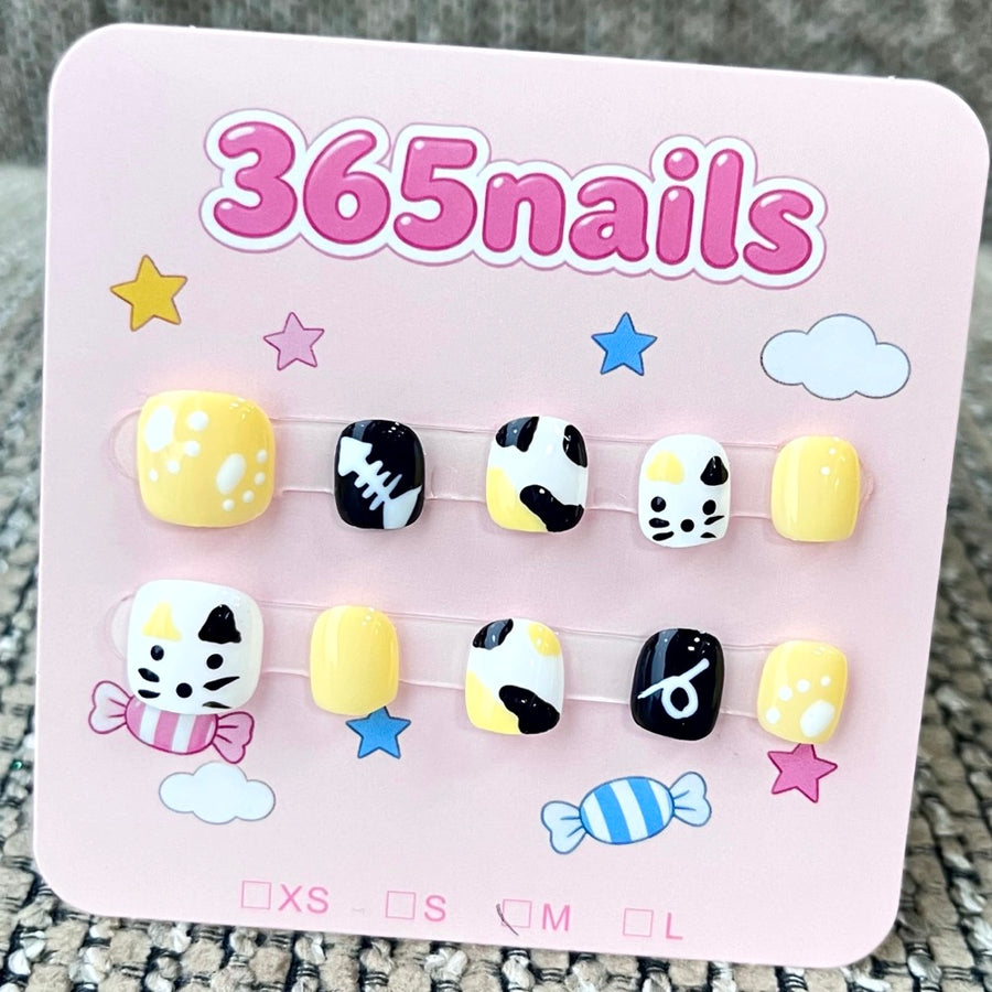365nails: "Kitty Paw Party" – 3D Cat & Paw Print Handmade Short Square Nails