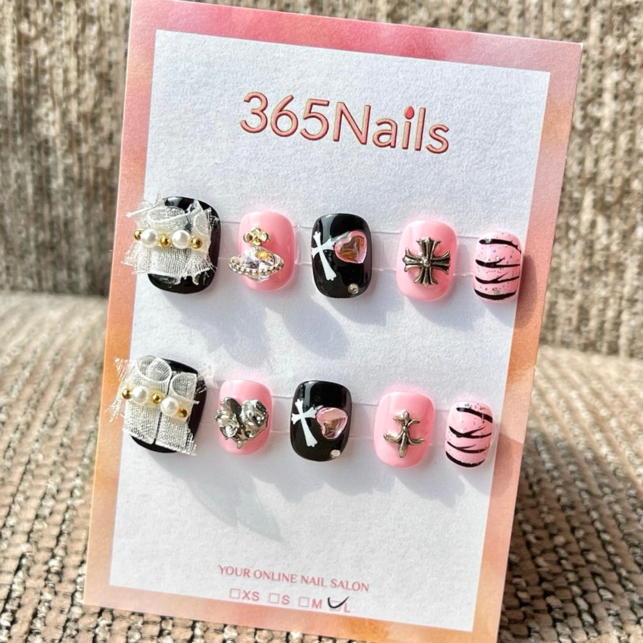 365nails: 핑크·블랙 Y2K 스타일 십자가 하트 수제 숏 스퀘어형 프레스온 네일