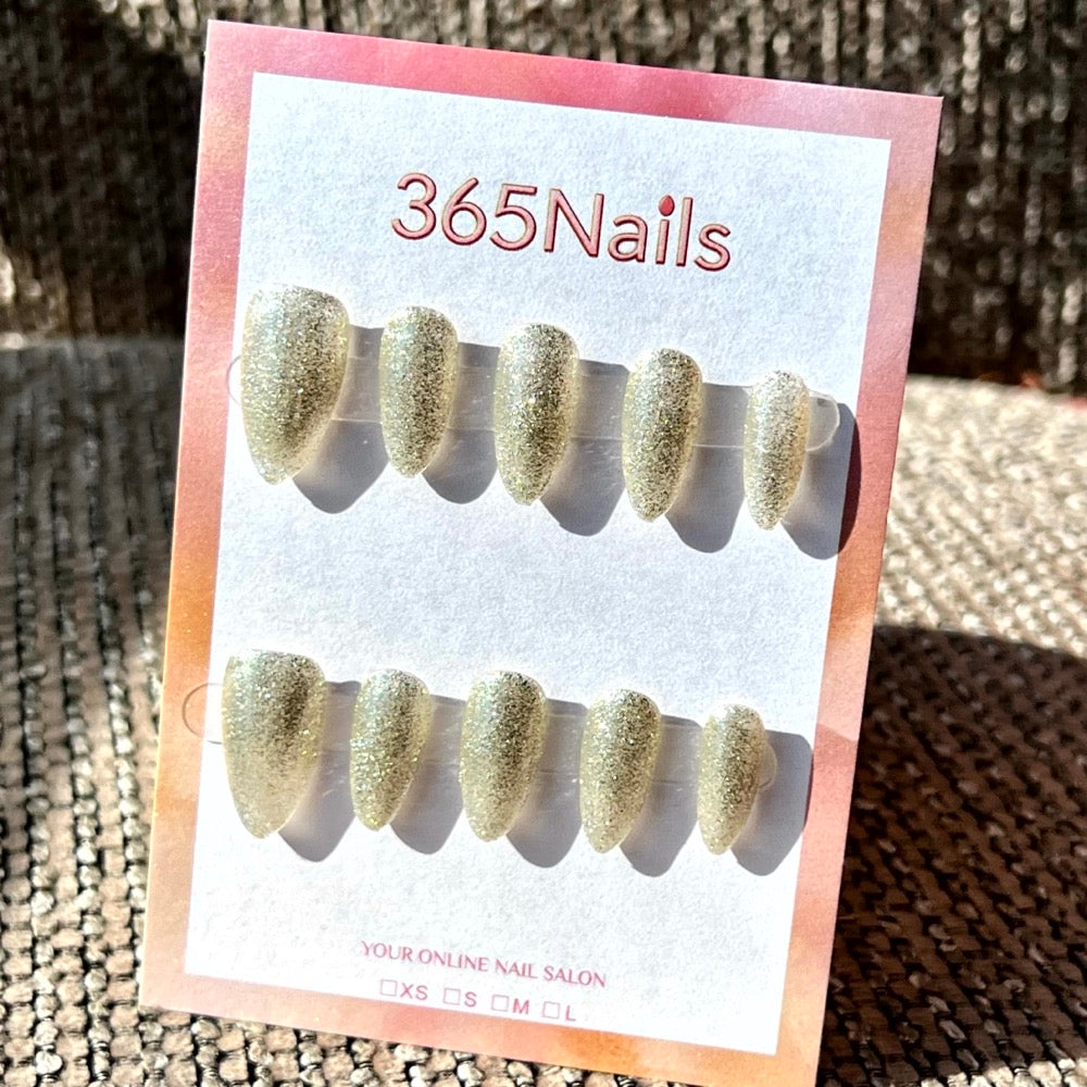 "Elegant Almond" - Glitter Handmade Nails (6 Colors Available)