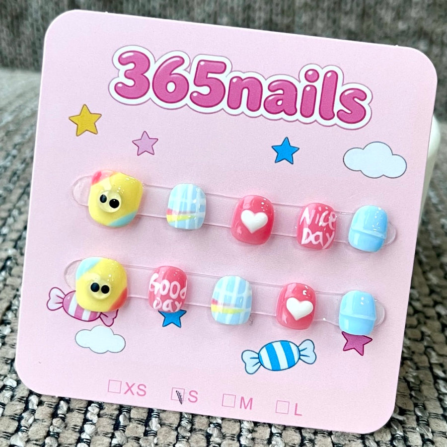 365nails: "캔디 팝 기쁨" – 3D 캐릭터 & 파스텔 체크 수제 숏 스퀘어형 프레스온 네일