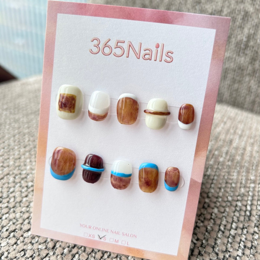 Modern Chic: "Amber & Blue Ring" – Tortoiseshell Marble, 3D Raised Ring, Creamy White & Blue French Tip Short Nails