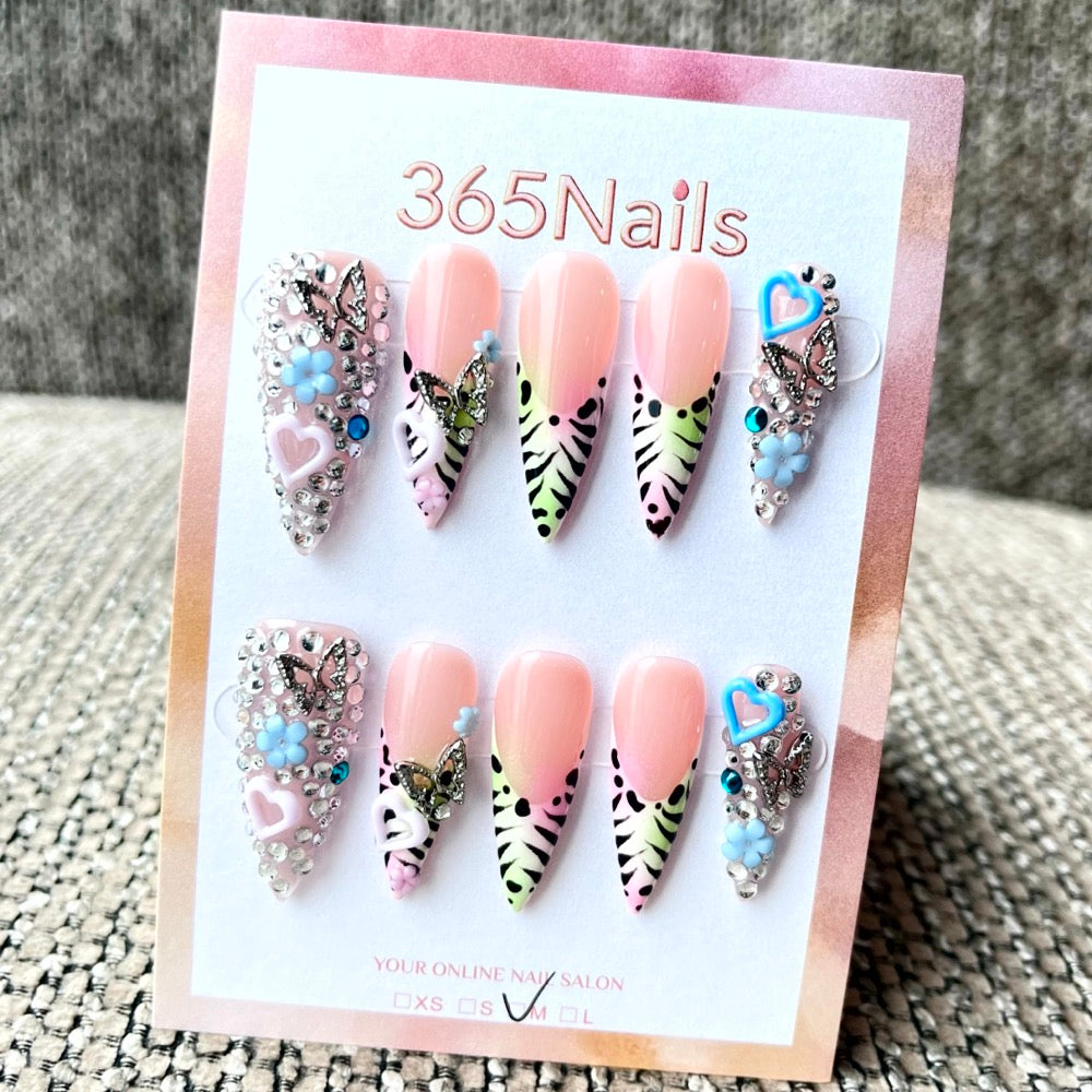 365nails : « Cœur sauvage » – Charmes 3D, ongles forme stiletto faits main