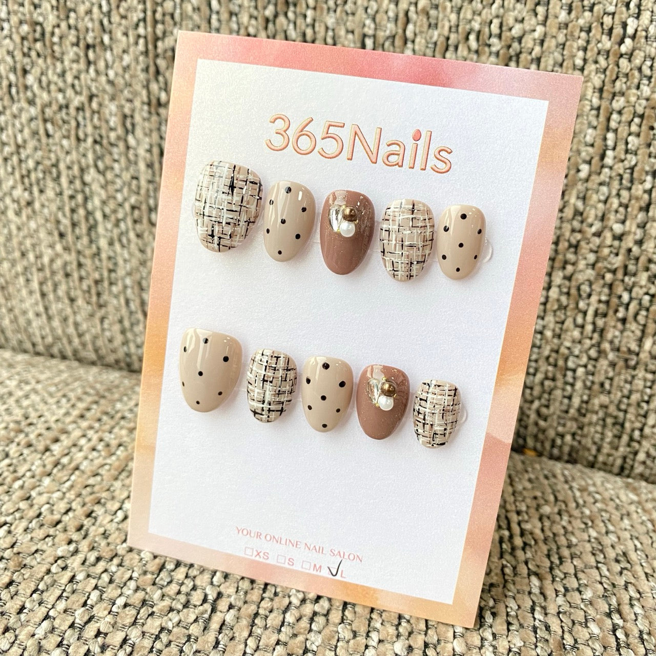 365nails: "Nude Tweed Polka Dot Pearl" – handmade press-on nail
