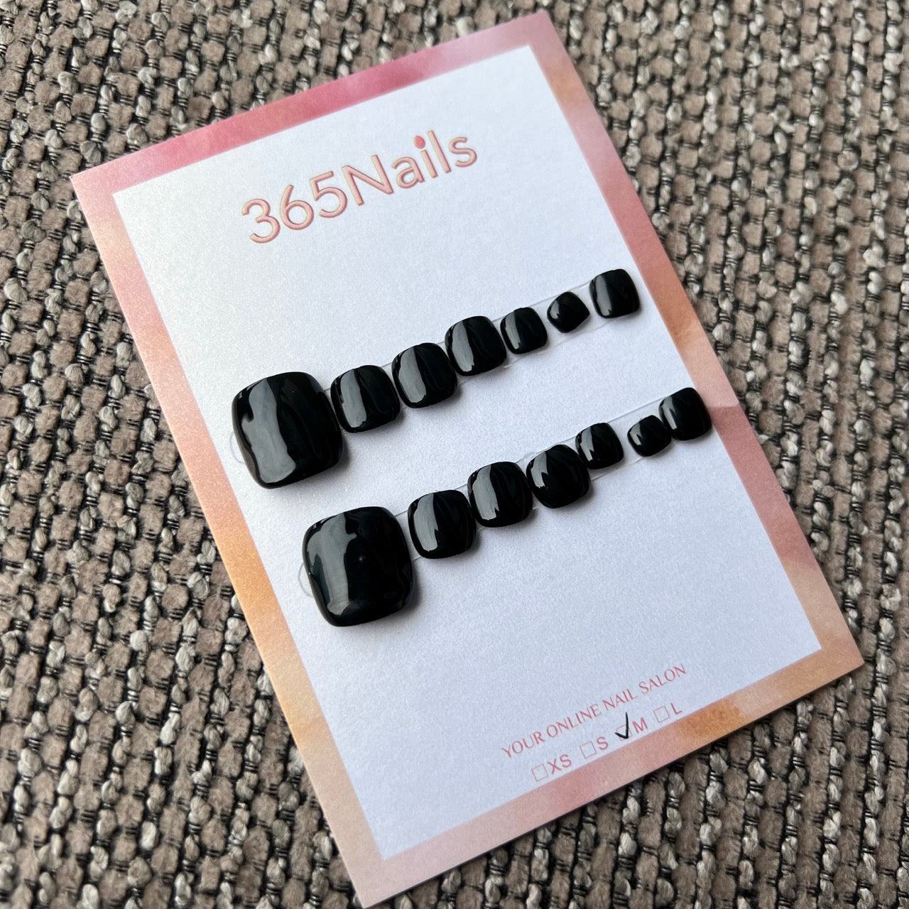 365nails: "glossy classic solid black" – handmade press-on pedicure