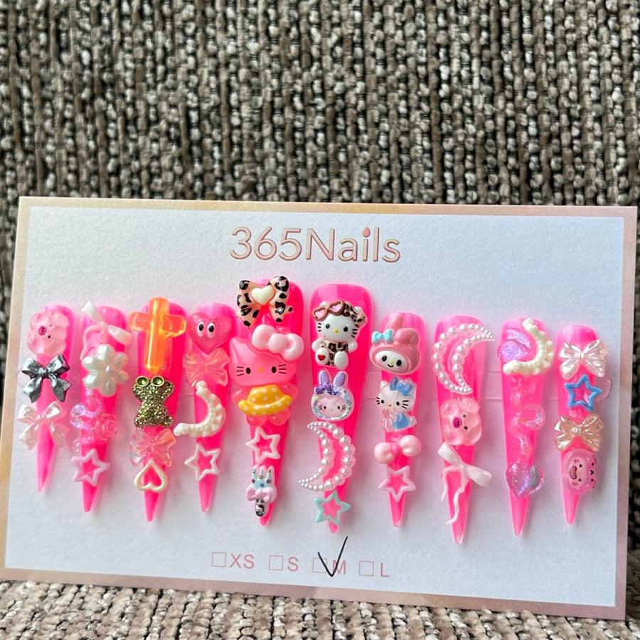 365nails: "Pink Hello Kitty Sanrio Charm" – handmade press-on nails