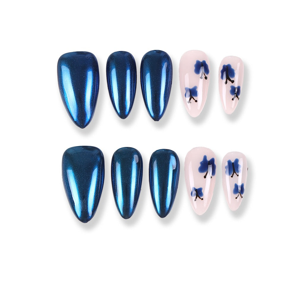 365Nails Sapphire Chrome x Blue Blossom Almond Tips