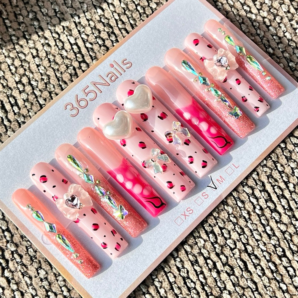 365nails: "Pink Leopard Pearl Heart" – Handmade Long Trapezoid Press-On Nails