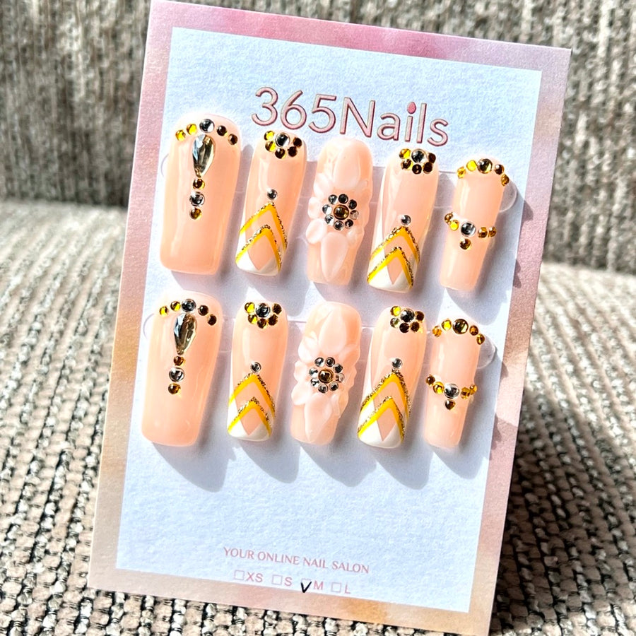 365nails: "Peach Crystal French Bloom" – Handmade Medium Square Press-On Nails