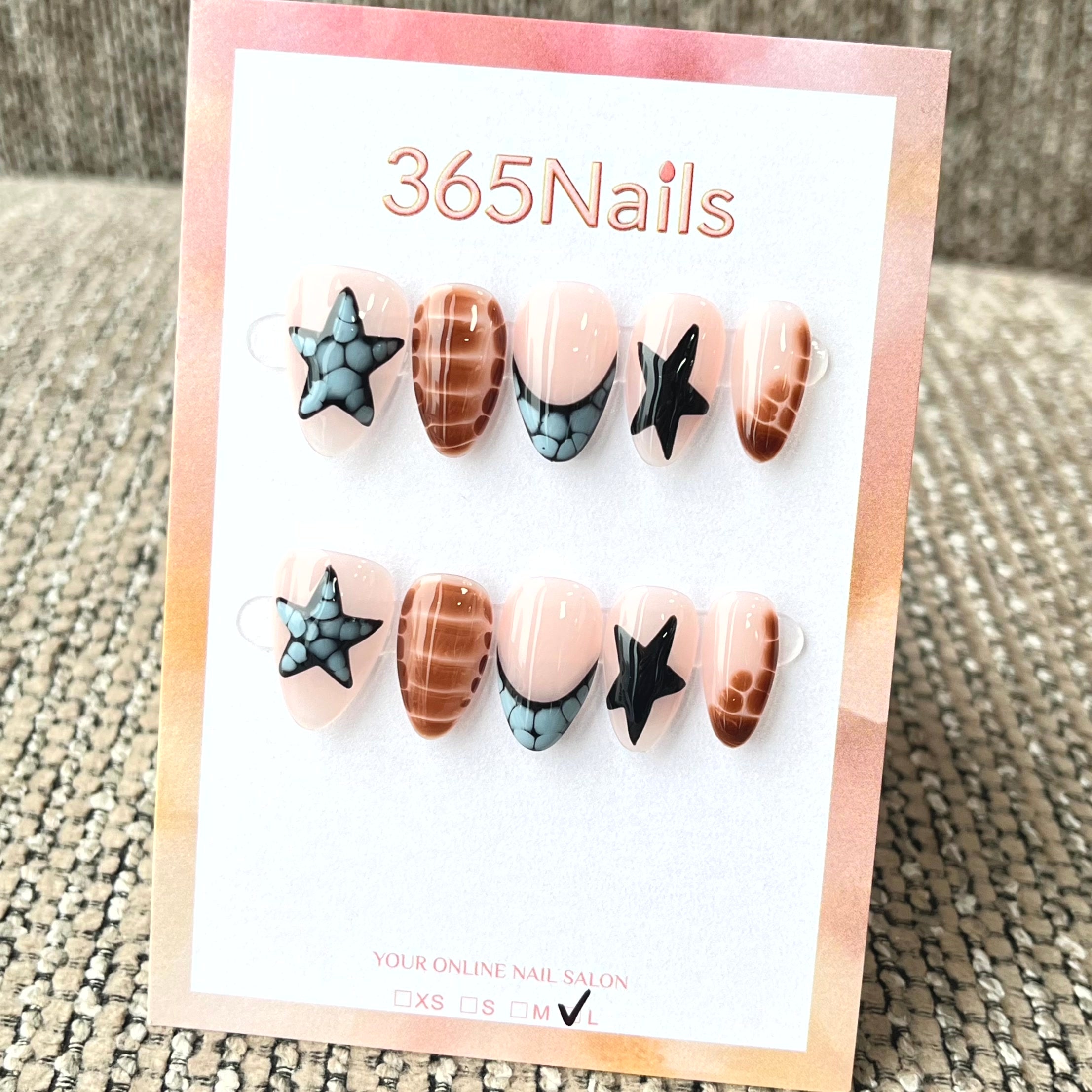 365nails: "Starry Safari" – 3D Star & Animal Print Handmade Short Nails
