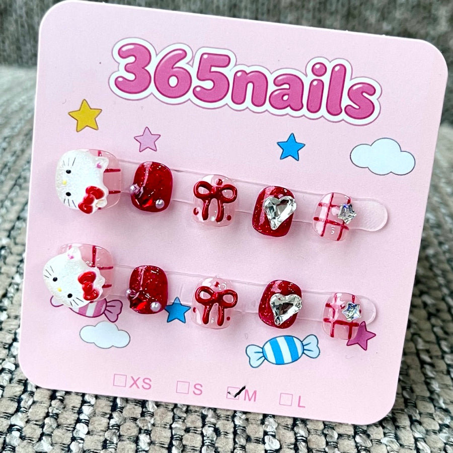 365nails: "Hello Kitty Love" – 3D 수제 캐릭터 달콤한 숏 스퀘어형 네일