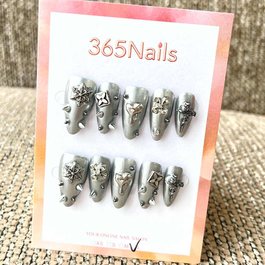365nails: "Gothic Frost" – 3D Metal & Spikes Handmade Stiletto Nails