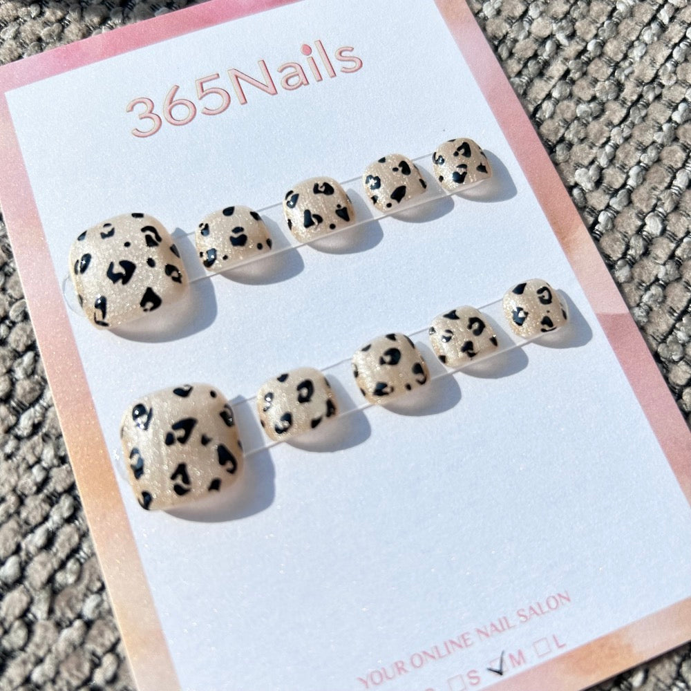 365nails: "sand glitter leopard" – handmade press-on toenails / pedicure