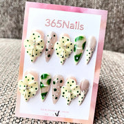 365nails: "Emerald Whimsy" – 3D 꽃 장식 수제 스틸레토형 네일