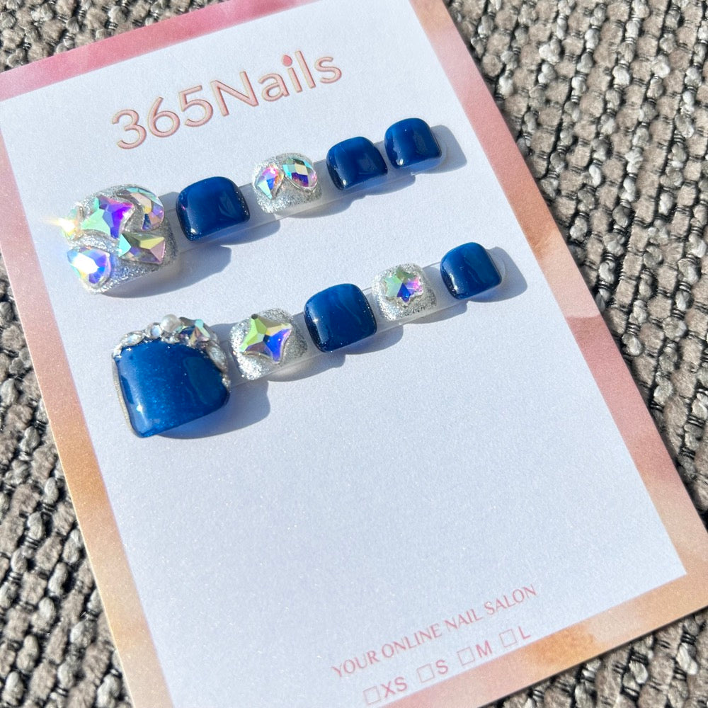 365nails: "sapphire blue gem" – handmade press-on toenails / pedicure