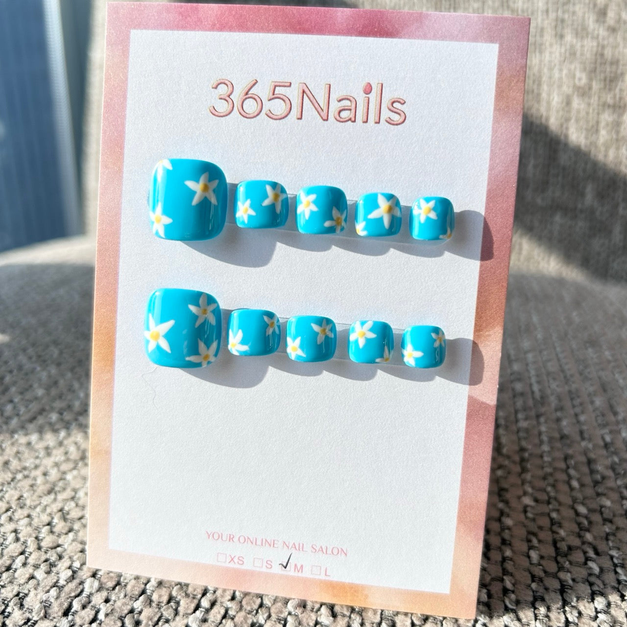 365nails: "hawaii  blue floral" – handmade press-on toenails / pedicure