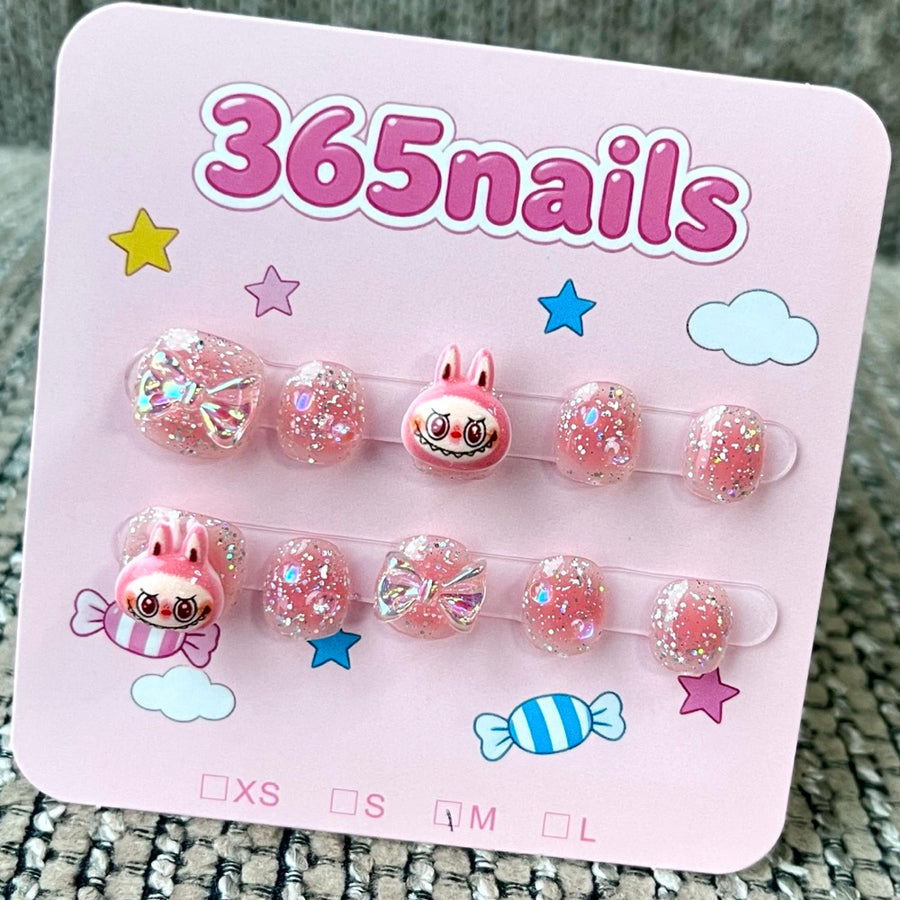 365nails: "Bunny's Glitter Party" – 3D 캐릭터 수제 글리터 숏 네일