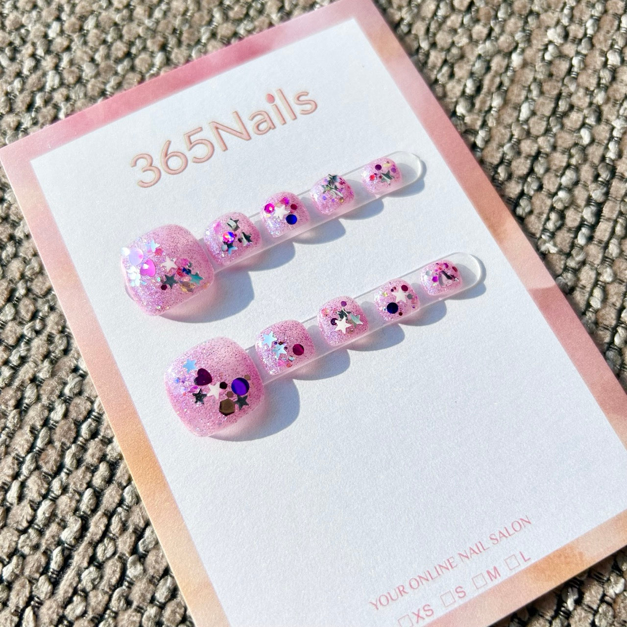 365nails: 粉色果凍星辰 – 手工製足部穿戴甲