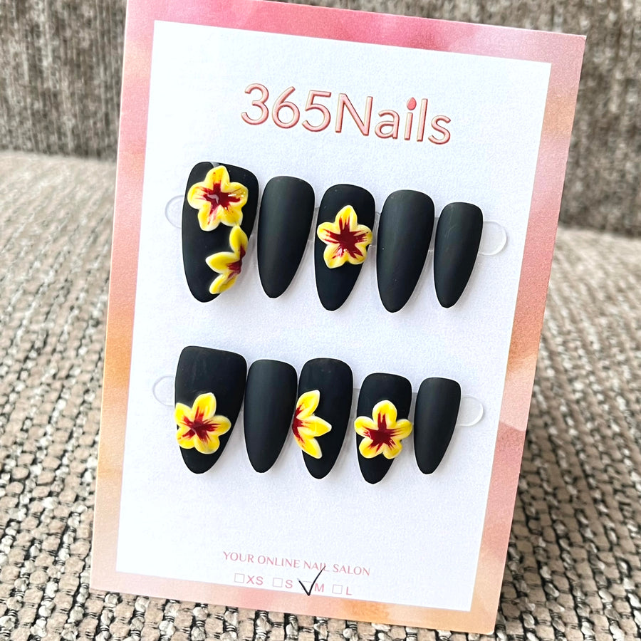 365nails：「午夜綻放」—3D立體花朵手工製尖形穿戴甲