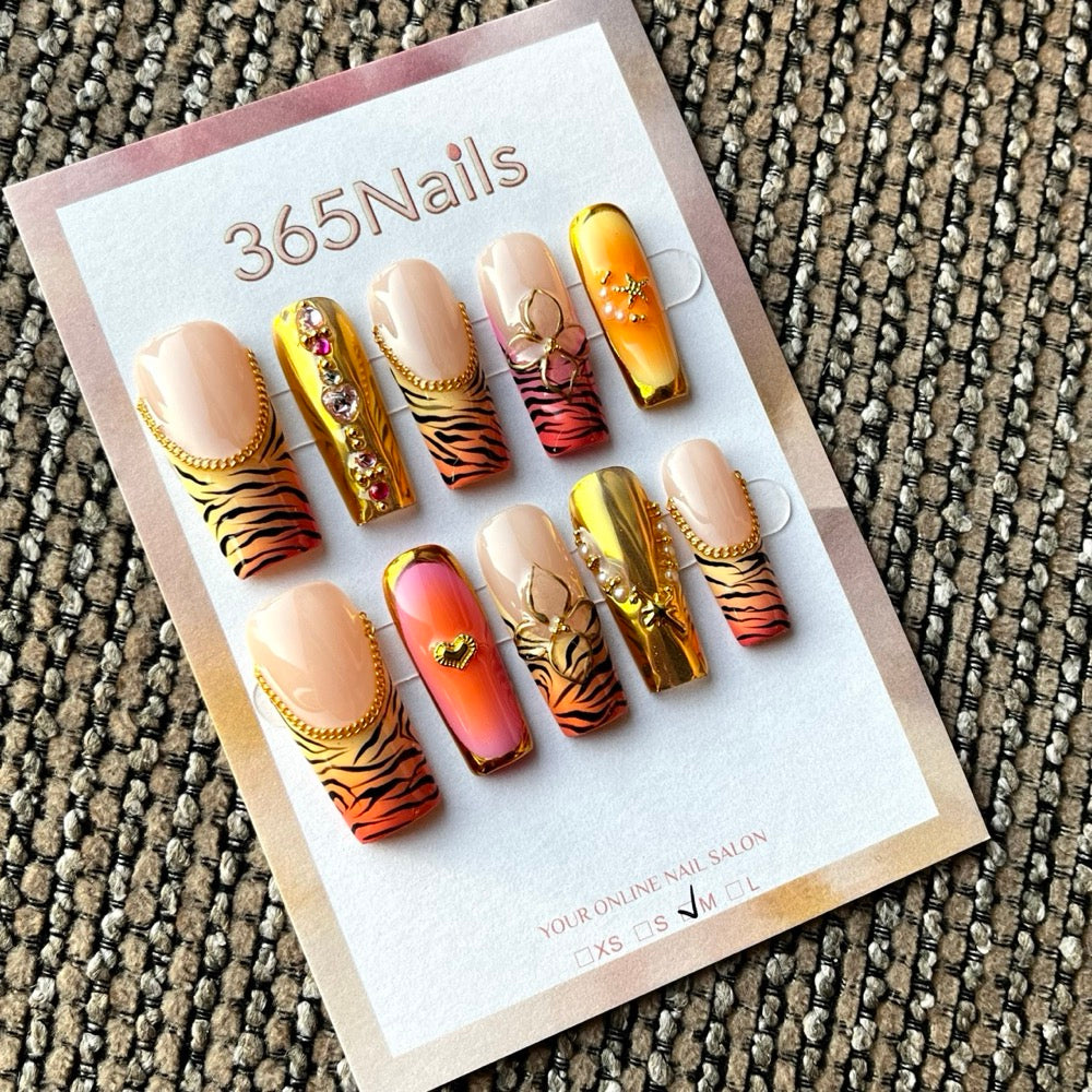 Amber Tiger Glow - Orange Gold Animal Print Press-On Nails