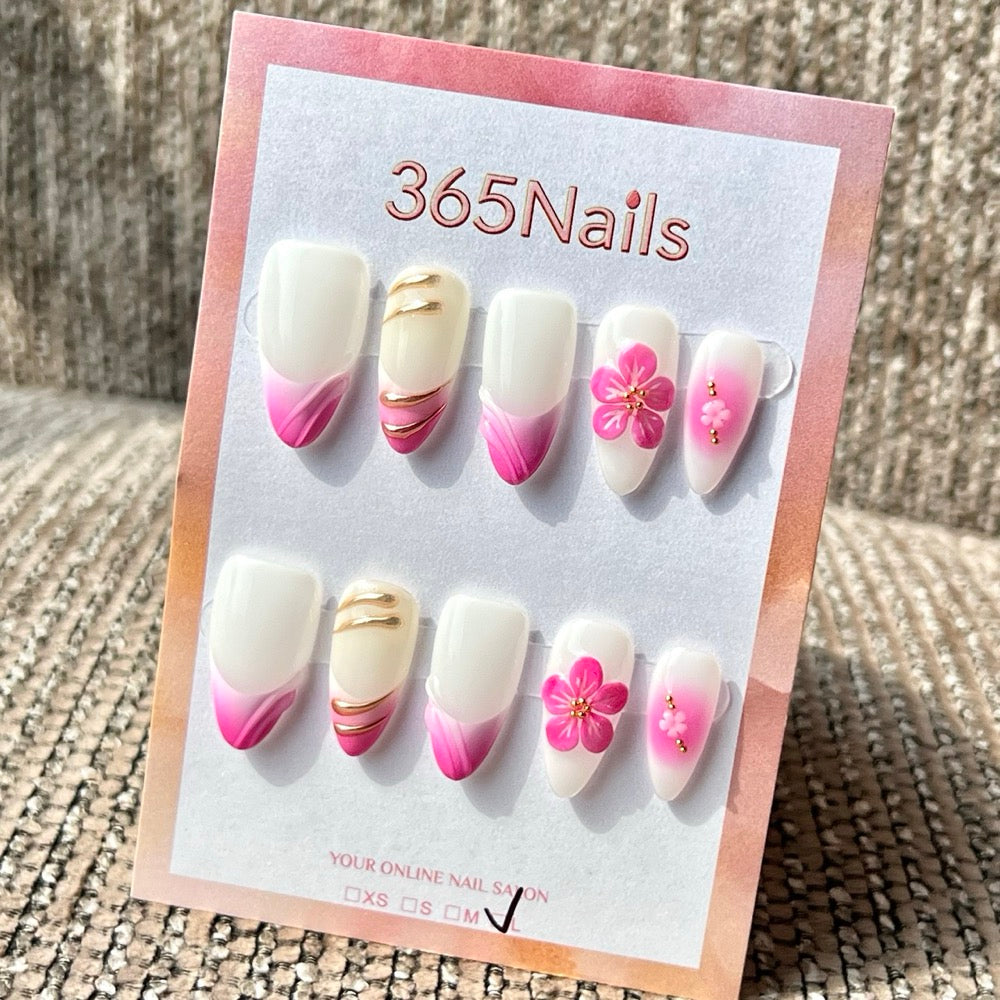 365nails: "Rosa Suave Sakura Dourado" – Unhas Postiças Artesanais Stiletto Médias