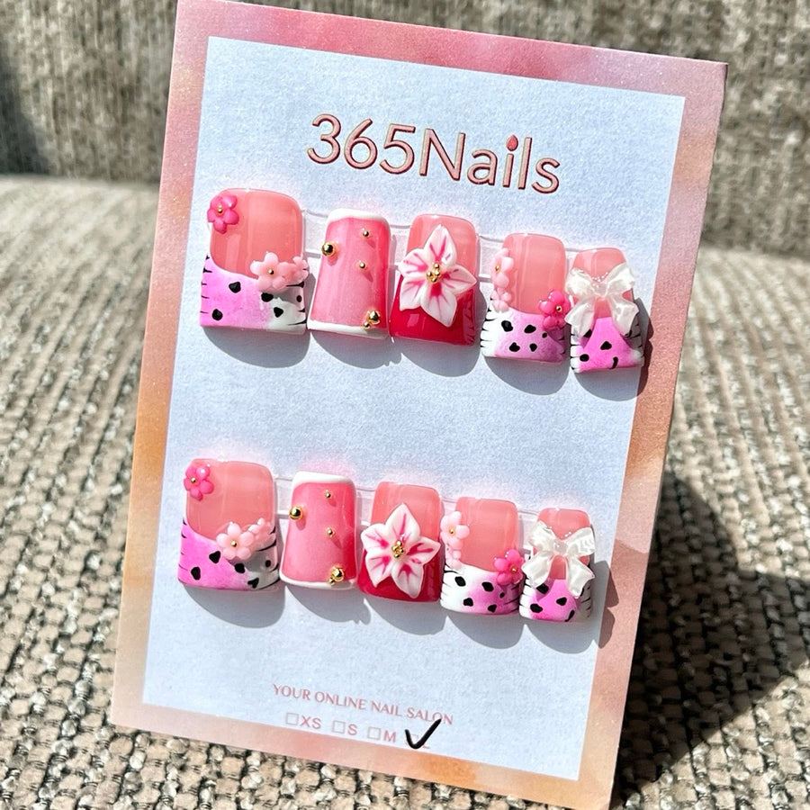 365nails : Nœud floral rose (court) — ongles press-on fait main, forme trapèze
