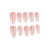Uñas postizas almendradas 365Nails color rosa nude cremoso con brillo efecto gelatina.