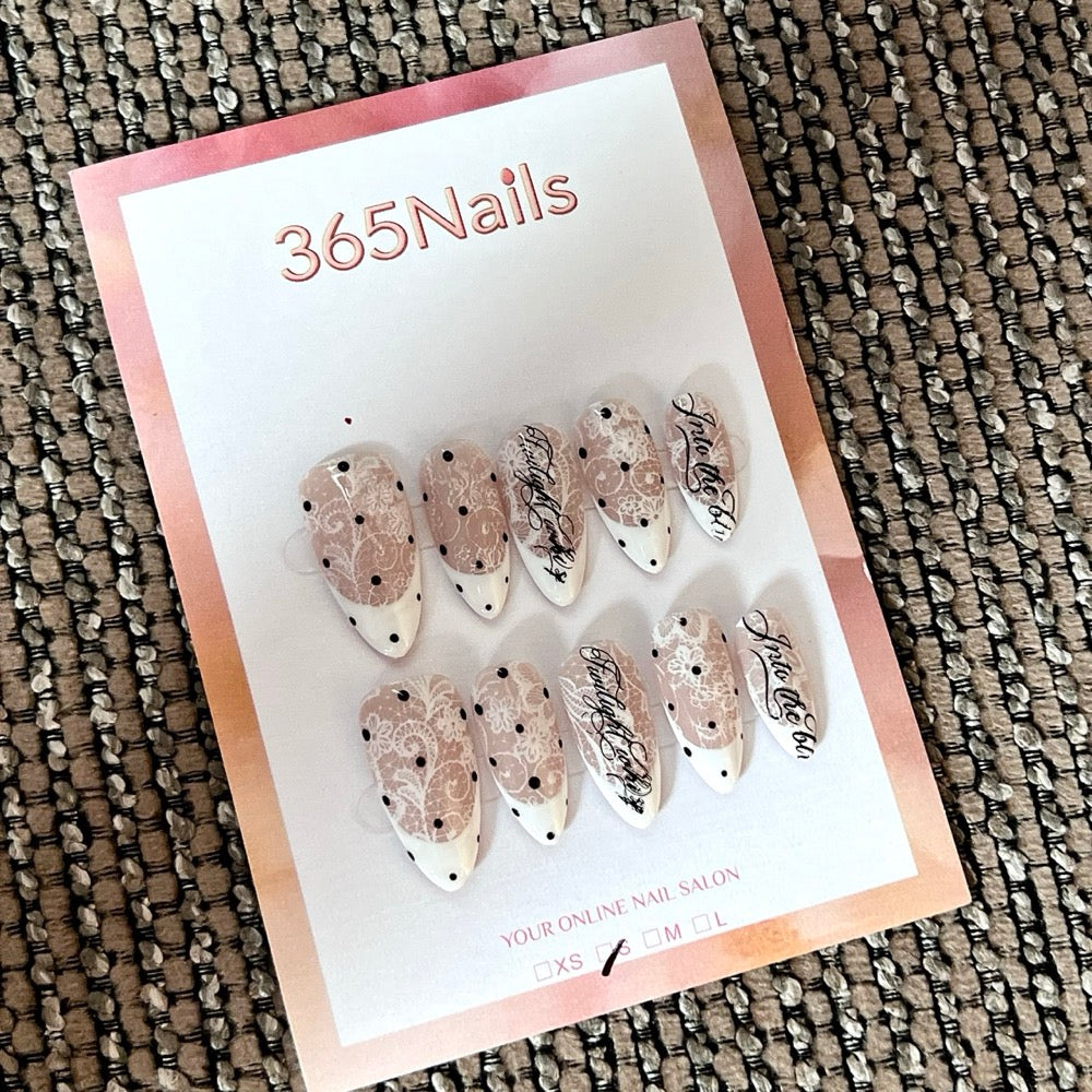 Lace Dots - Nude White Lace French Press-On Nails
