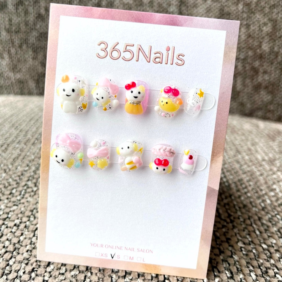 365nails: "Sweet Dreams" – 3D Hello Kitty Short Square Nails