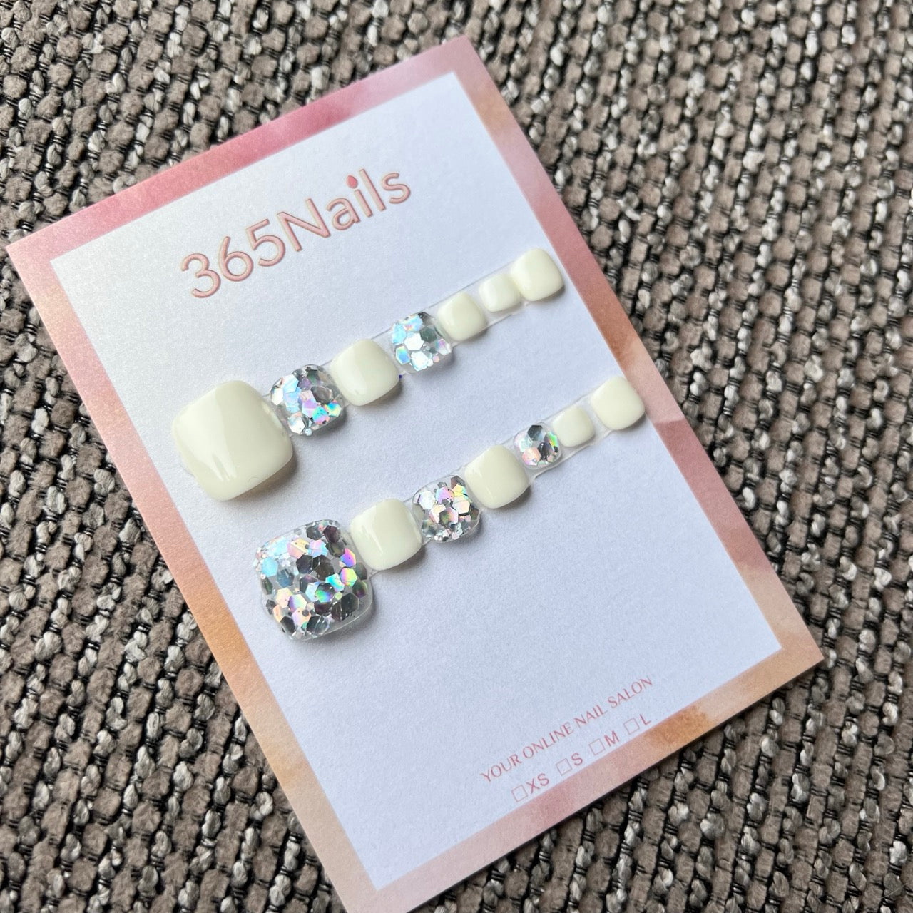 365nails: "creamy white shattered glitter" – handmade press-on pedicure
