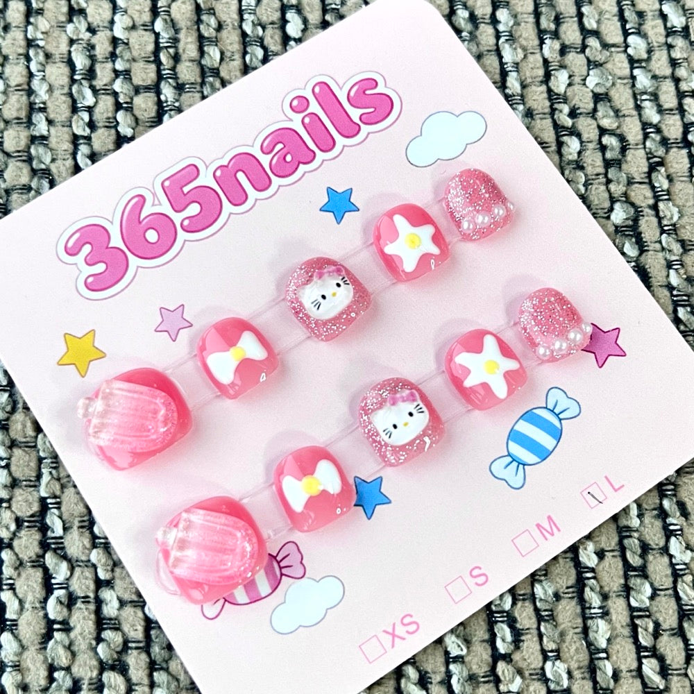 365nails: "Hello Kitty Dream" – 3D Character Handmade Short Square Nails
