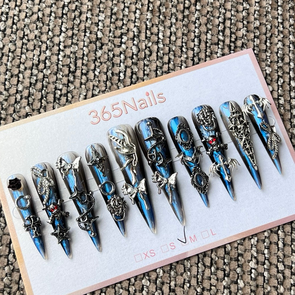 365nails: "Gothic Blue Silver Skull Cross Snake" – handmade press-on nails