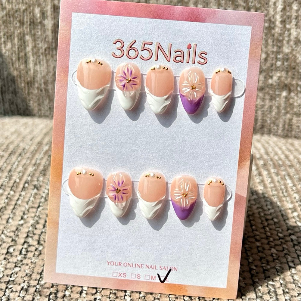 365nails: "Nude Purple Flower 3D Wave Mix" – Handmade Short Almond Press-On Nails