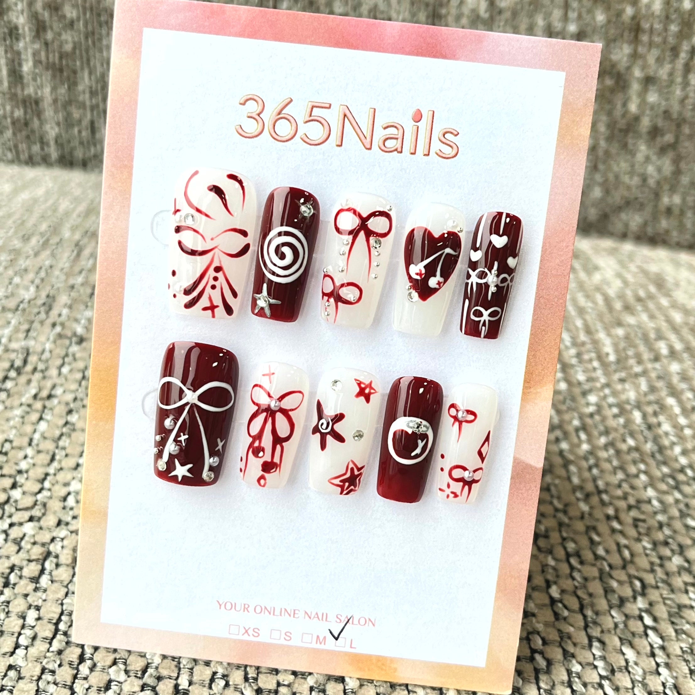 365nails：「赤紅緞帶」— 3D 蝴蝶結與愛心 手工製 杏仁形 穿戴甲