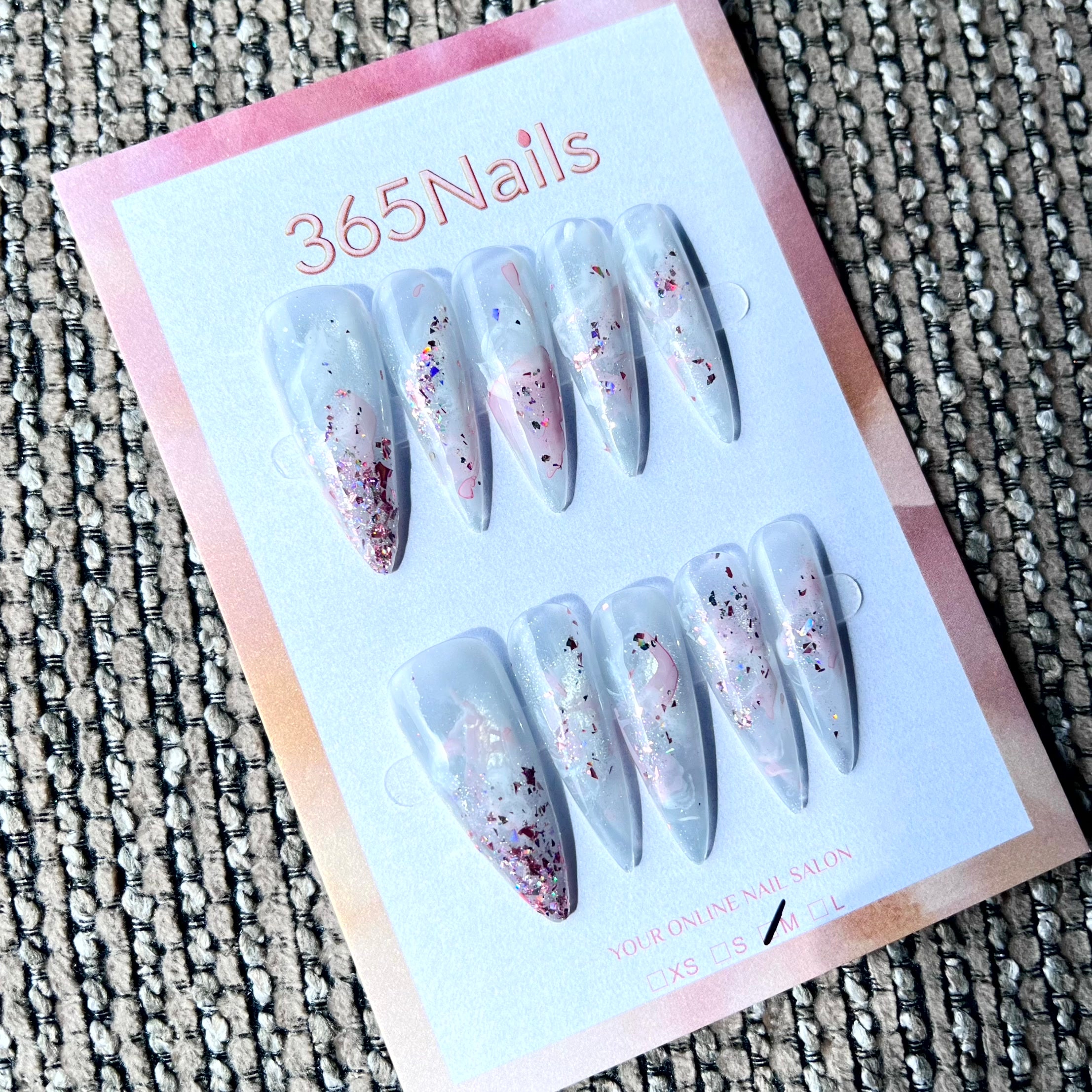365nails: "Blush Glitter Stiletto" – Handmade Long Sharp Stiletto Nails