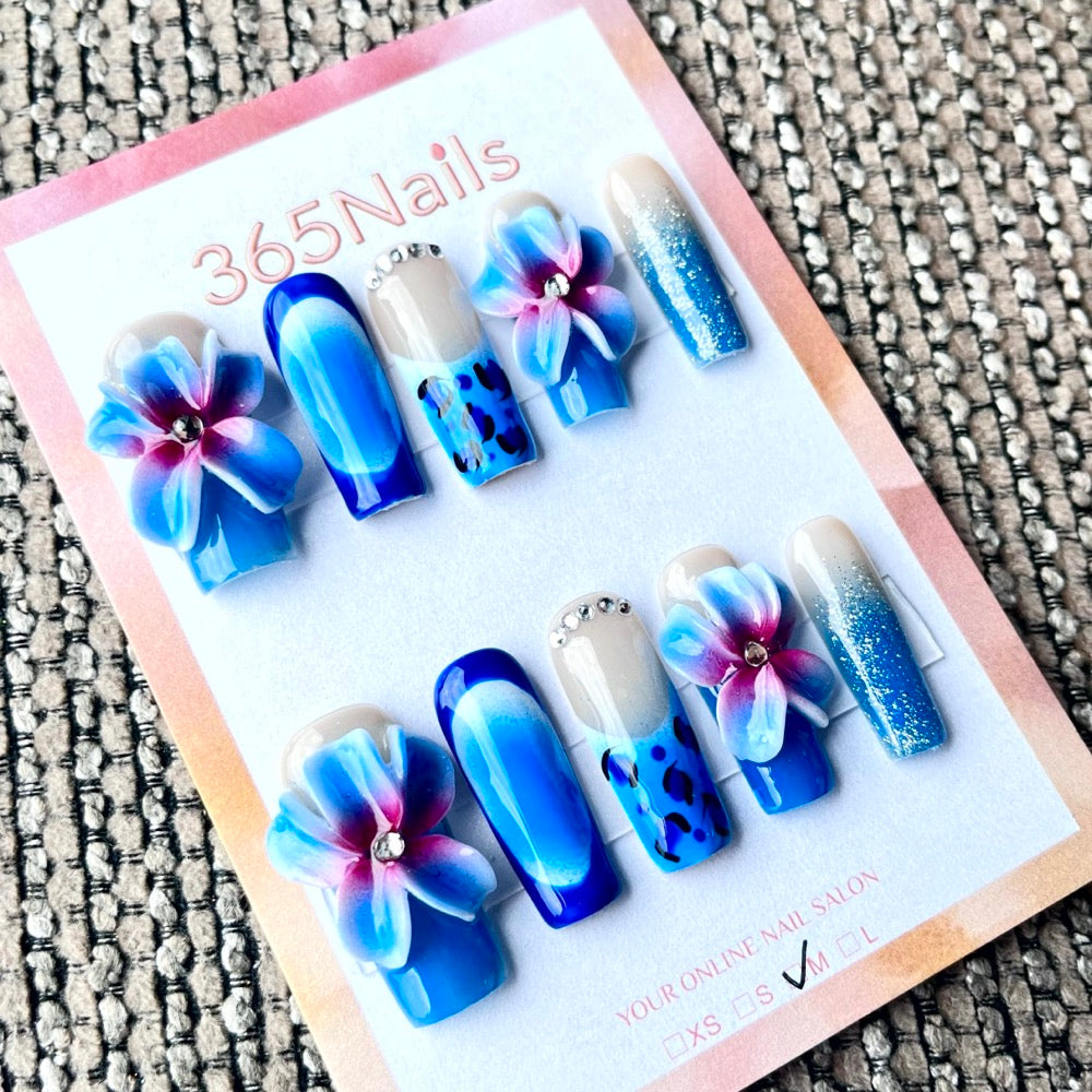 365nails：「藍寶夢境」— 3D 花卉與漸層手工製方形穿戴甲