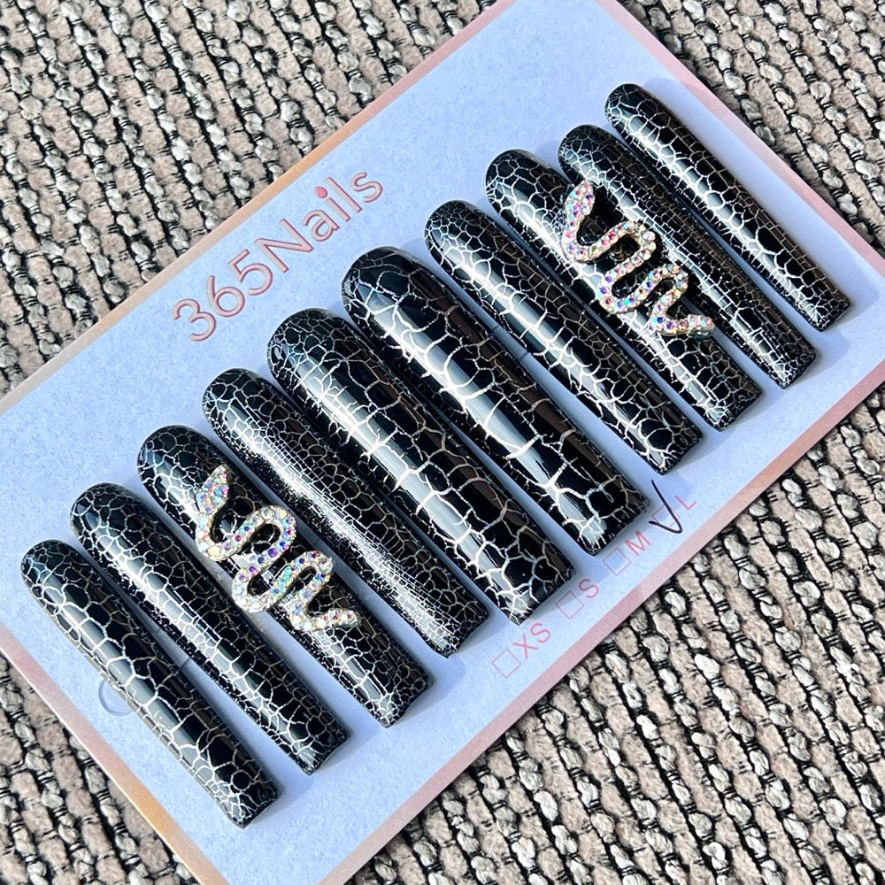 365nails 블랙 크랙 뱀무늬 라인스톤 수제 롱 사다리꼴형 프레스온 네일